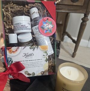Kiehl's Skincare Gift Set - Normal-to-oily Skin Type